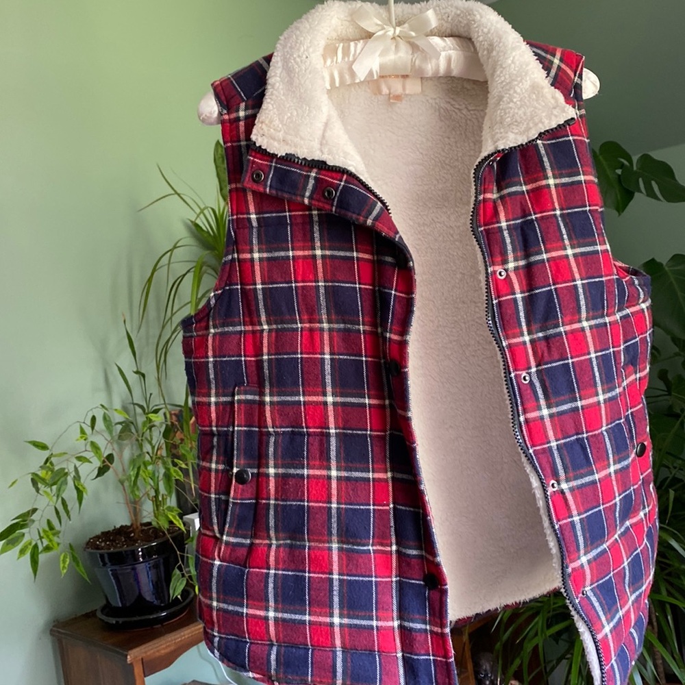 Winter or chilly day/night vest plaid size medium